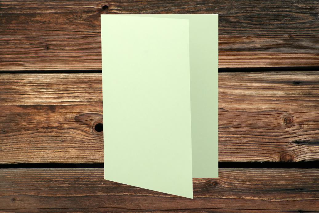 Klappkarten 110/220x170 mm hochdoppelt Hellgrün 230 g/qm